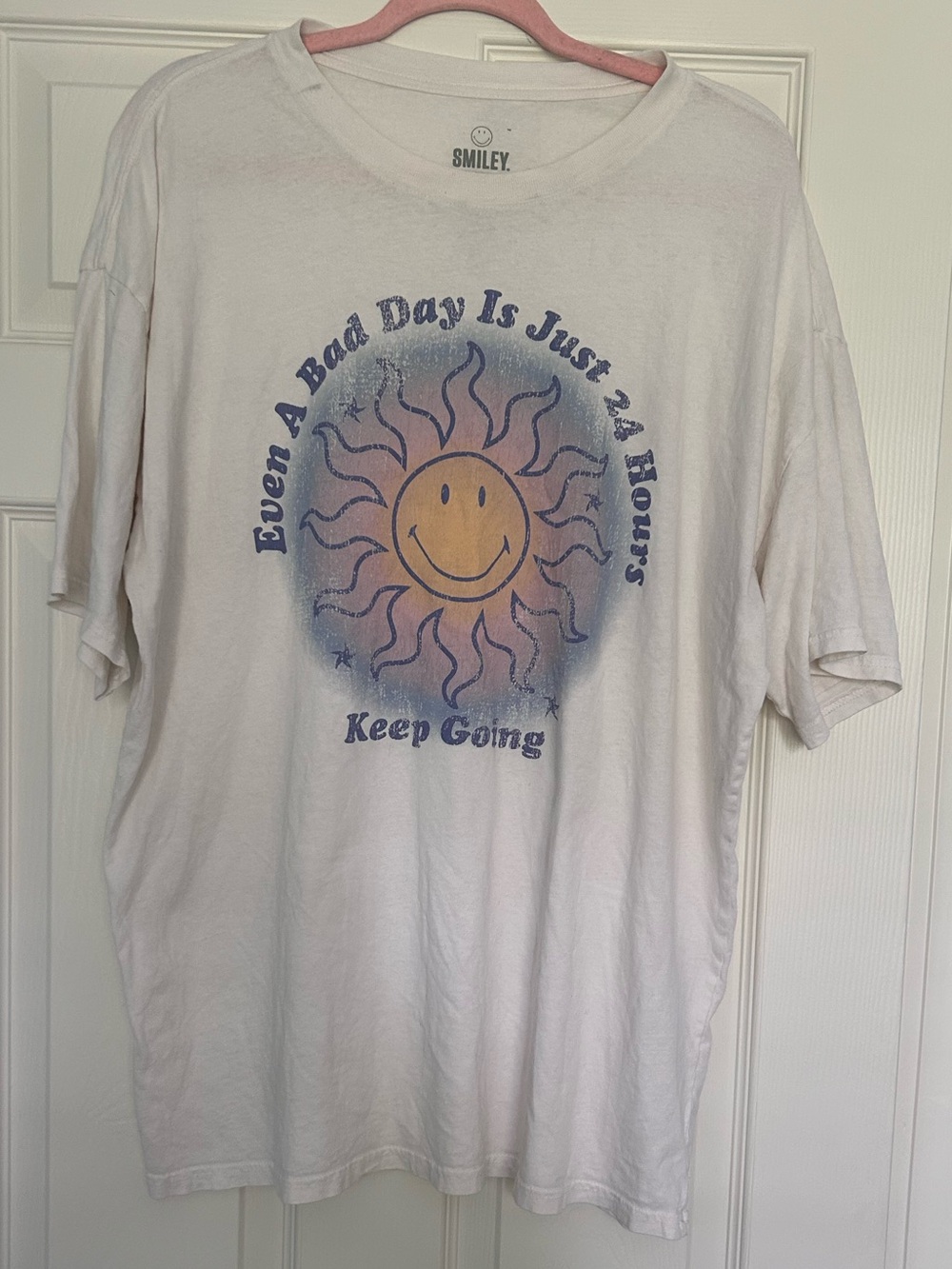 Smiley White Short Sleeve Tee with Sun Graphic - Keep Going